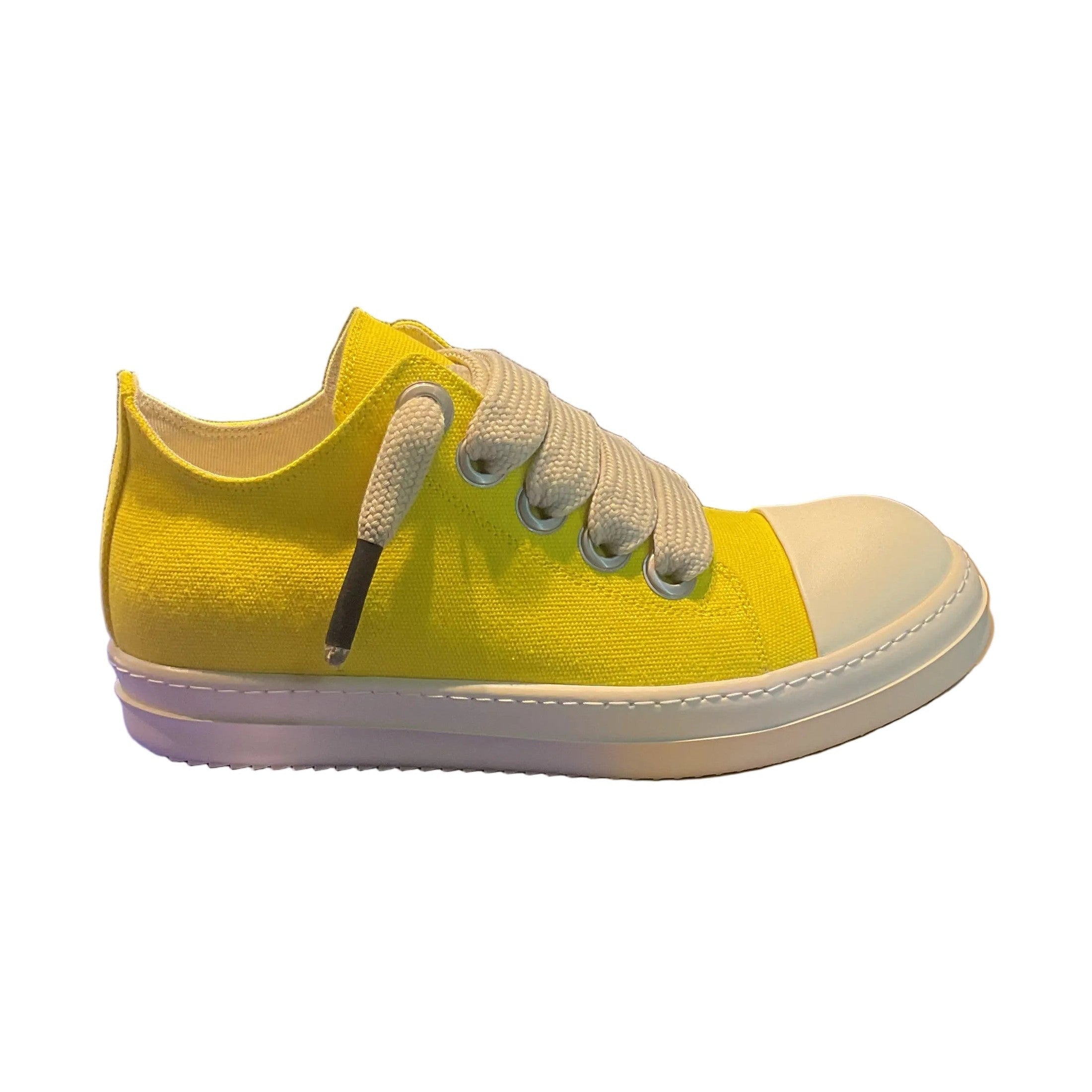 SALM 28 x DUAA Yellow