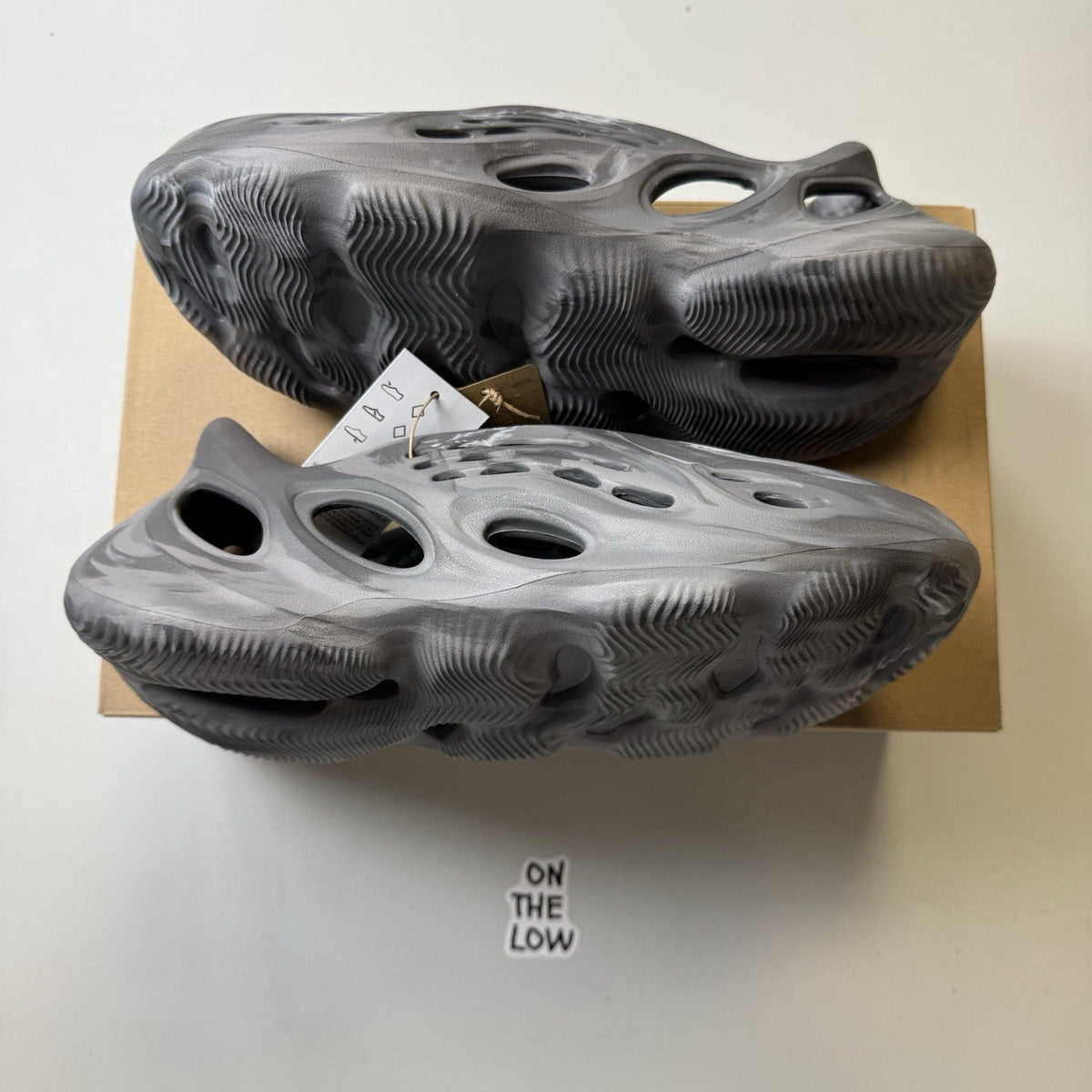 adidas Yeezy Foam RNR MX Granite