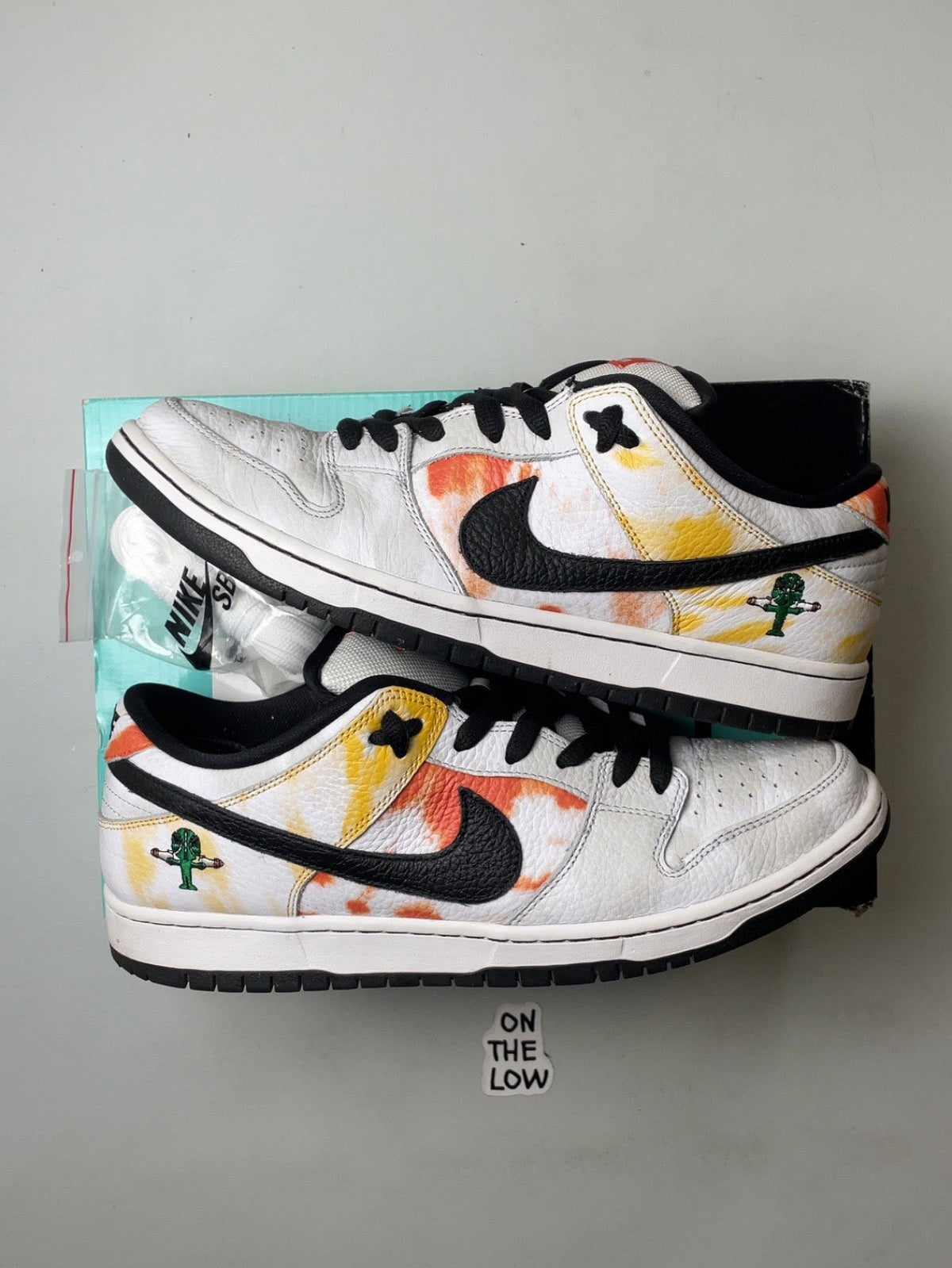 Nike Dunk SB 2019 Low Tie Dye Rayguns (USED)