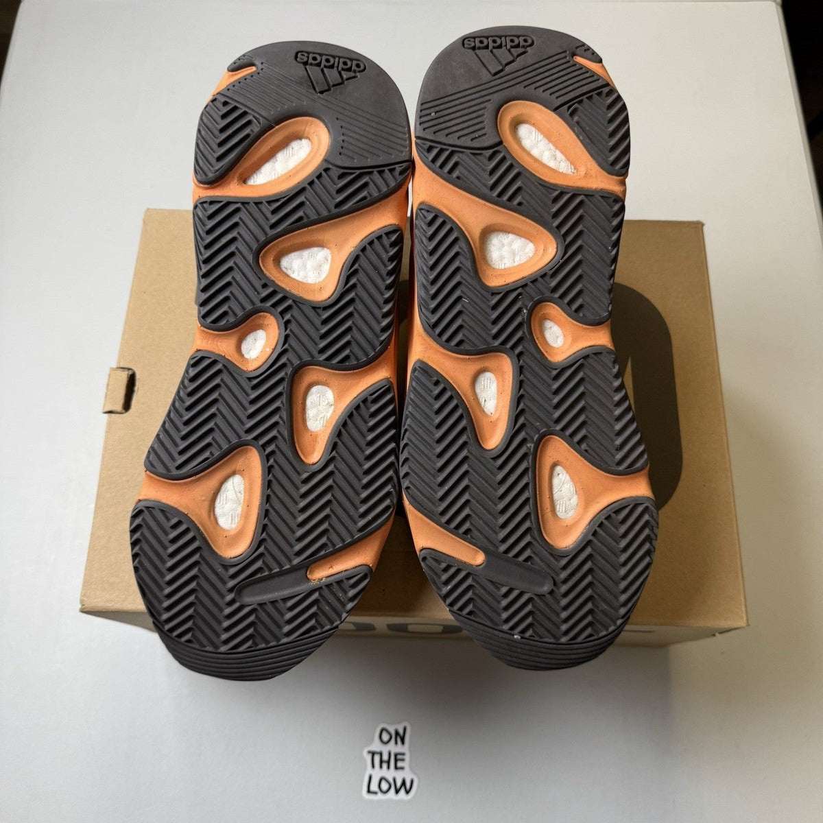 adidas Yeezy Boost 700 Wash Orange (USED)