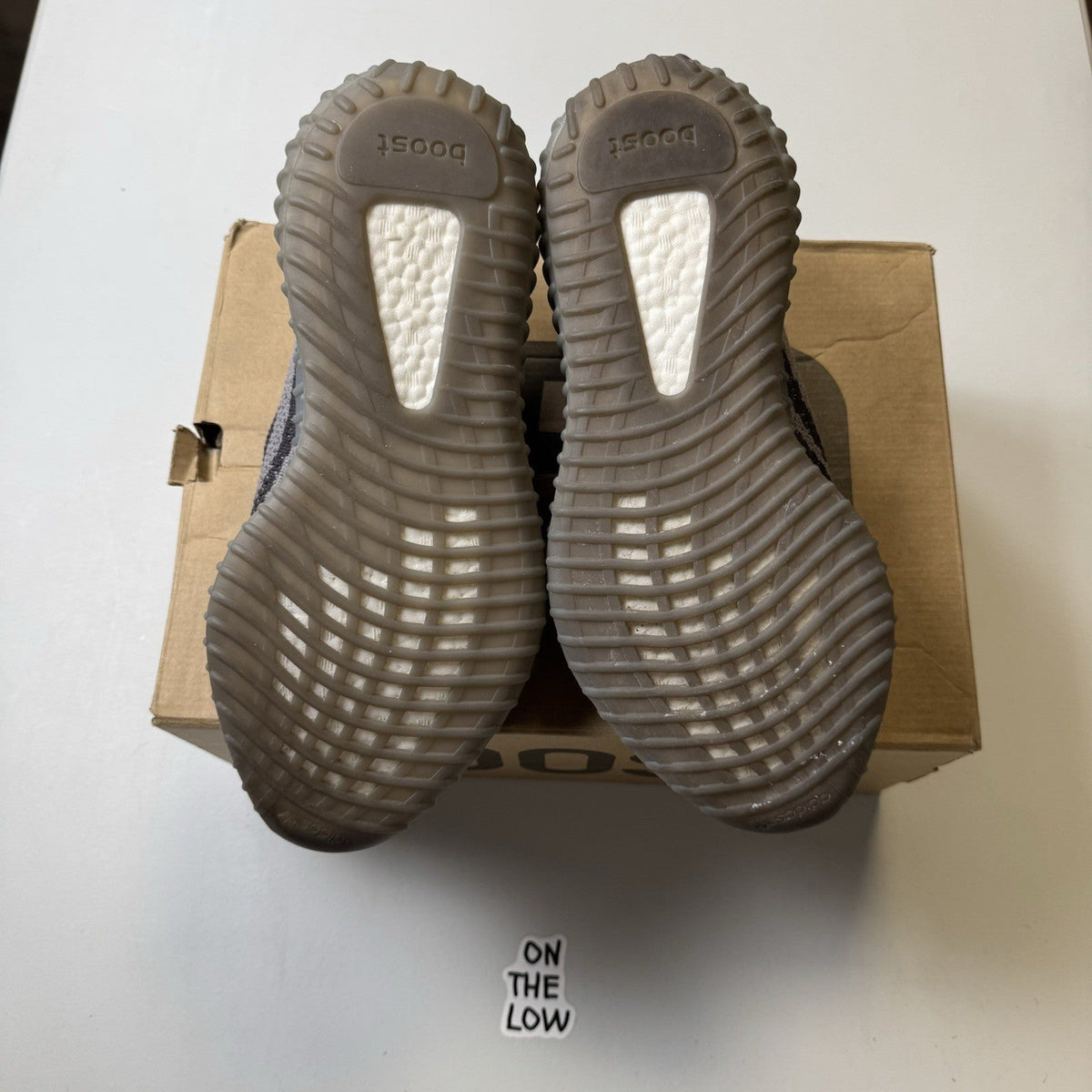 Adidas Yeezy Boost 350 V2 Beluga 2.0 (USED)