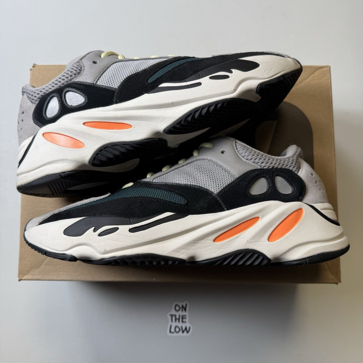 Adidas Yeezy Boost 700 Wave Runner (USED)