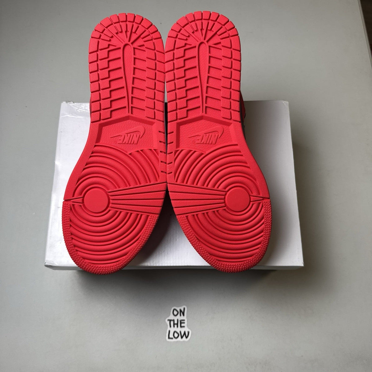 Nike Air Jordan 1 Low Siren Red (W)