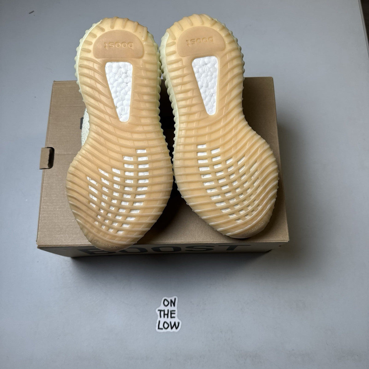 Adidas Yeezy Boost 350 V2 Butter (USED)