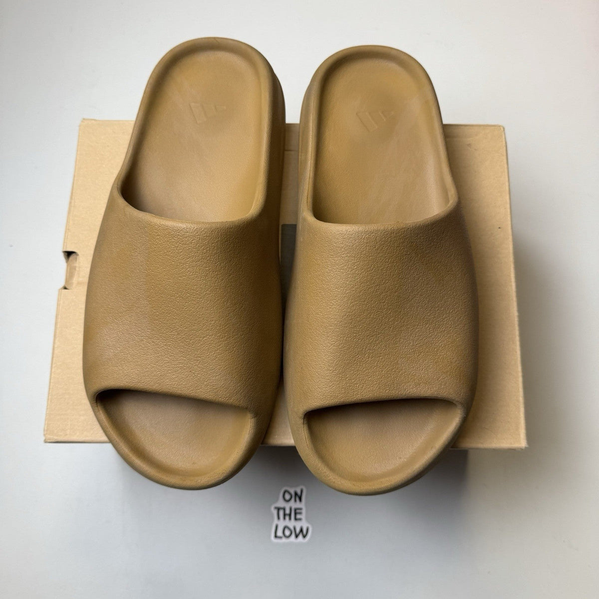 Adidas Yeezy Slide Ochre (USED)