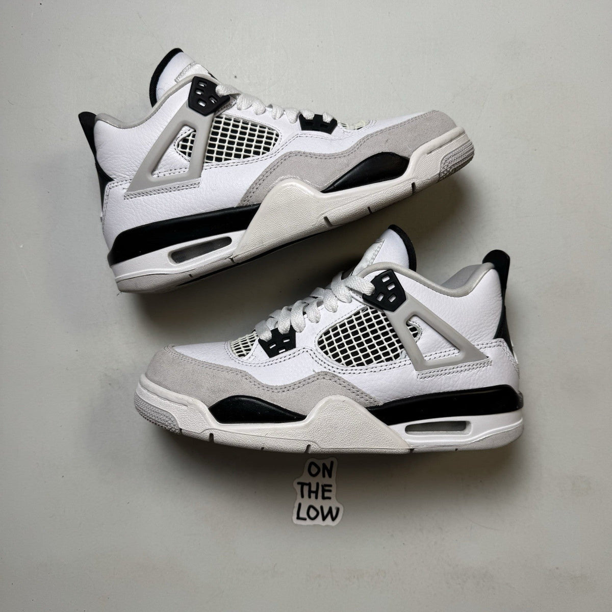 Jordan 4 Retro Military Black (USED)