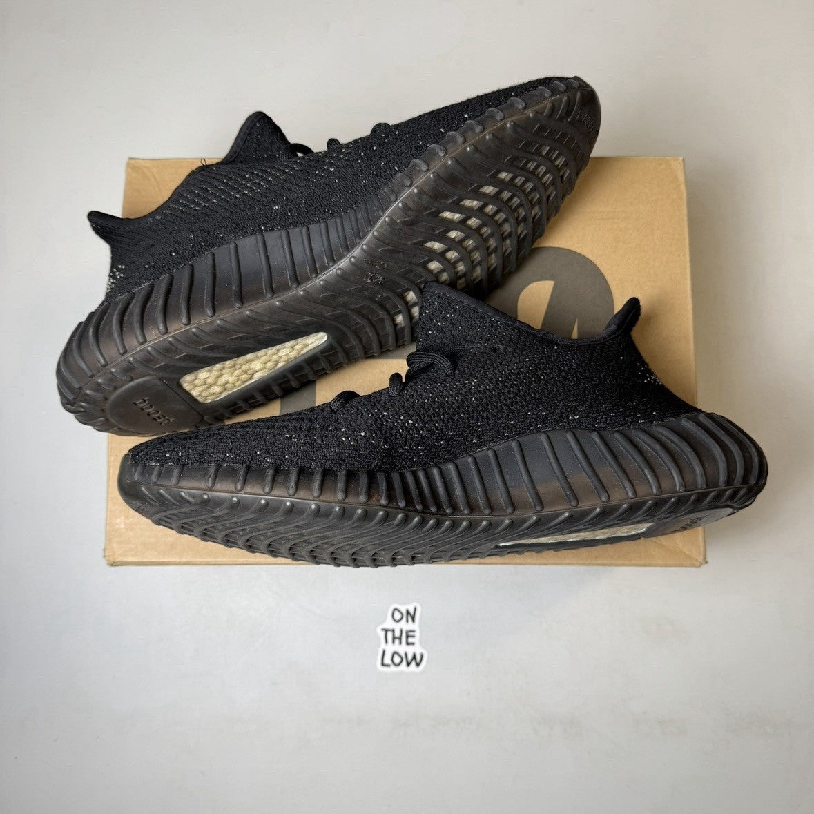 Adidas Yeezy Boost 350 V2 Core Black White (USED)