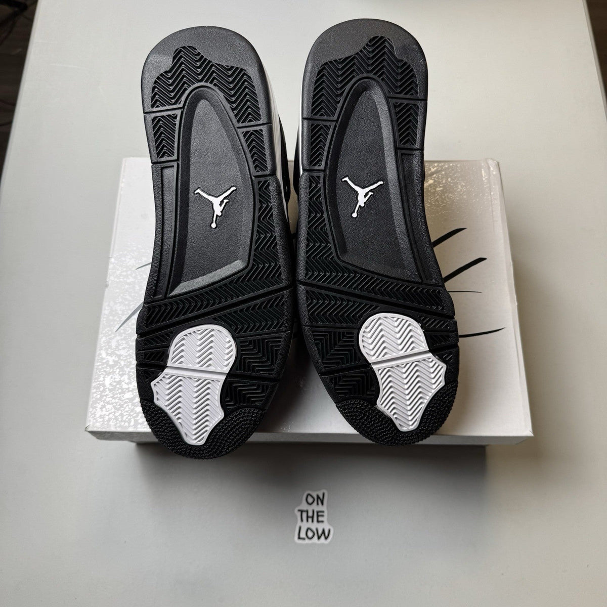 Nike Air Jordan 4 Retro White Thunder