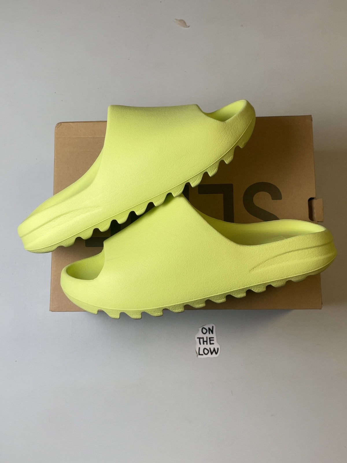 Adidas Yeezy Slide Glow Green 2022/2023 Restock (USED)