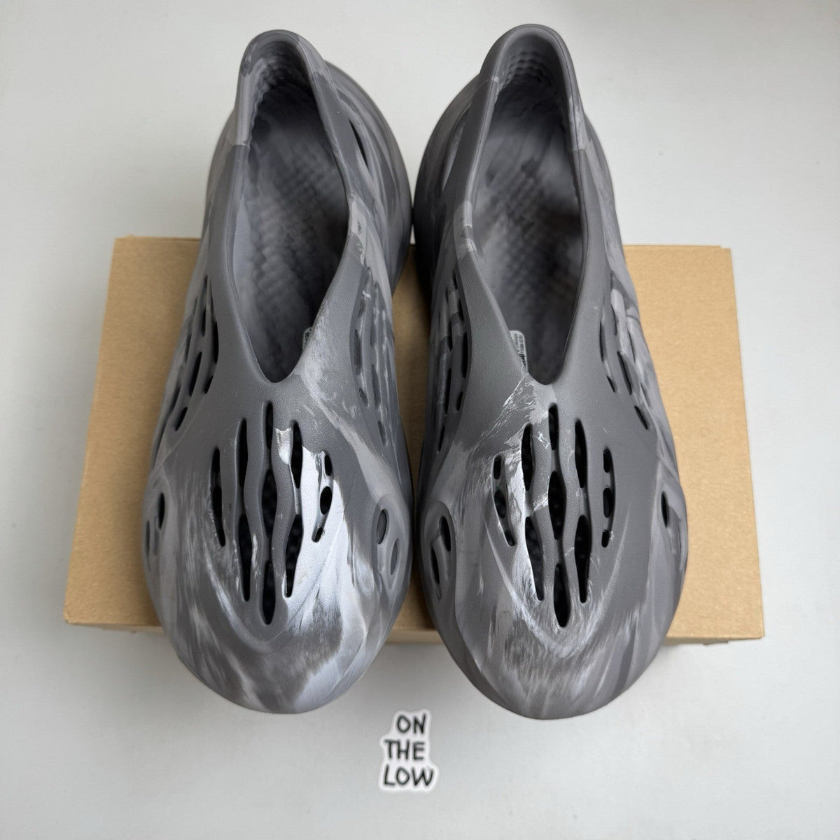 Adidas Yeezy Foam Runner MX Granite (USED)