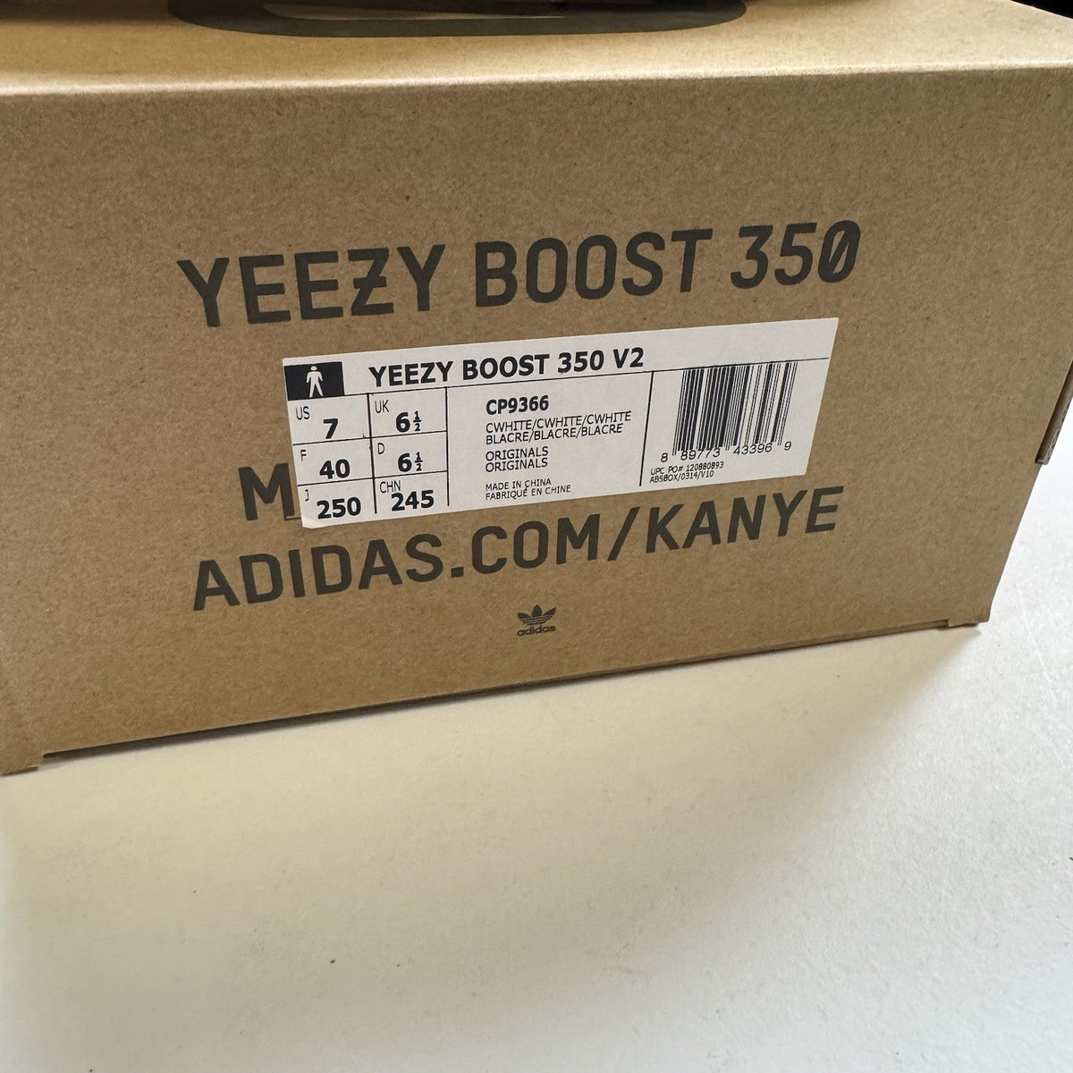 Adidas Men's Yeezy Boost 350 V2 Cream White (USED)