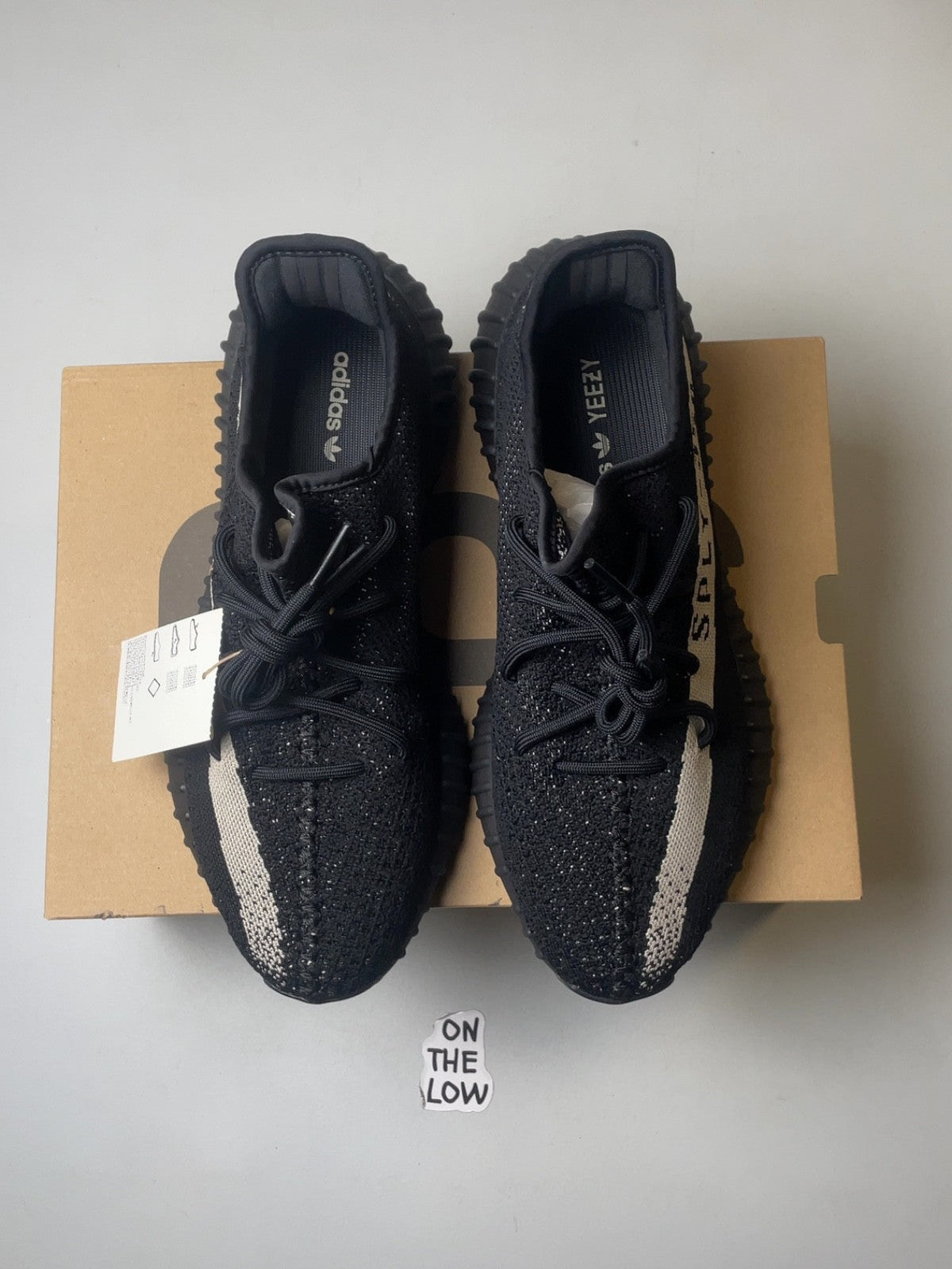 Adidas Yeezy Boost 350 V2 Core Black White
