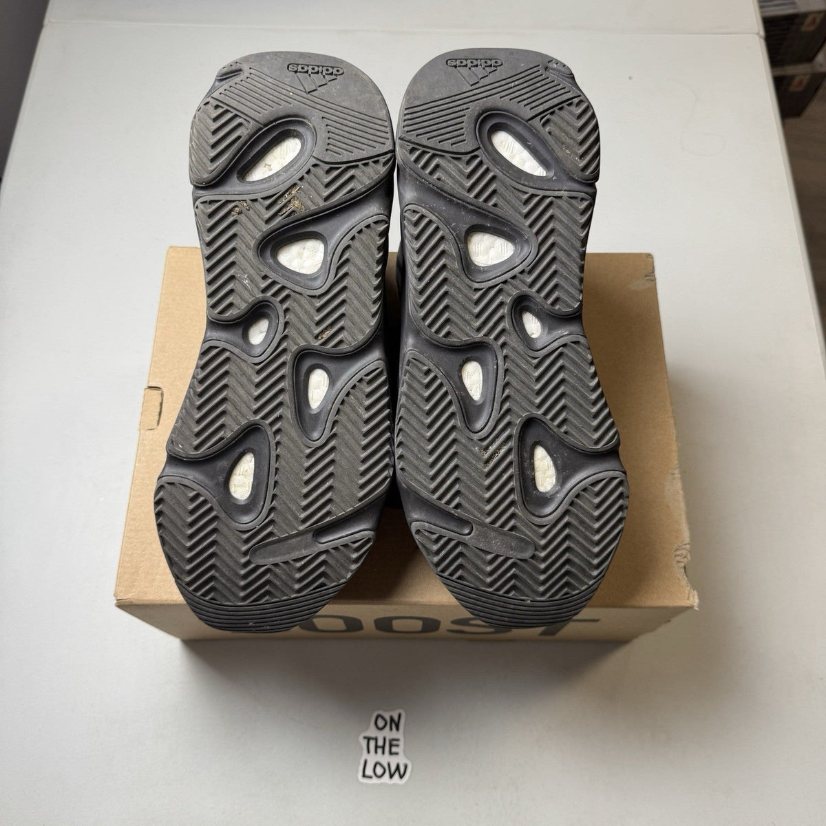 Adidas Yeezy Boost 700 MNVN Geode (USED)