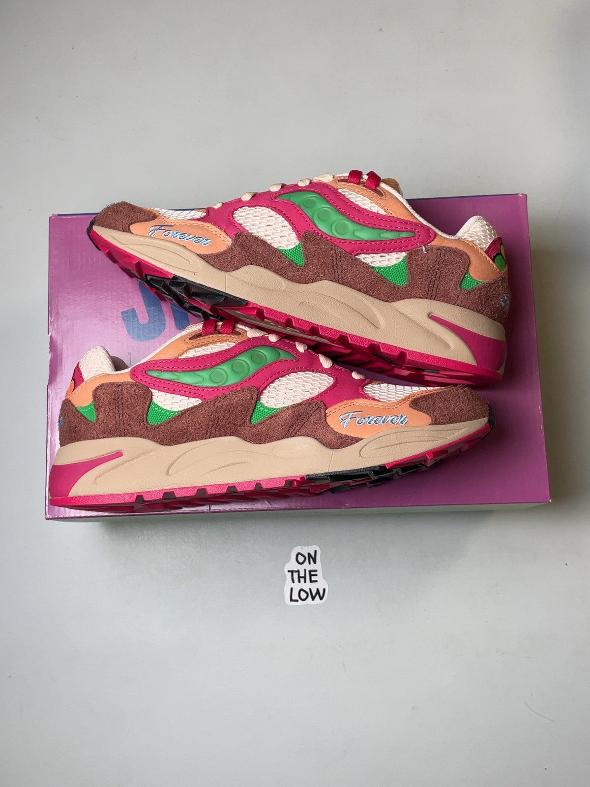 Saucony Grid Shadow 2 Jae Tips What's the Occasion? Wear To The Party