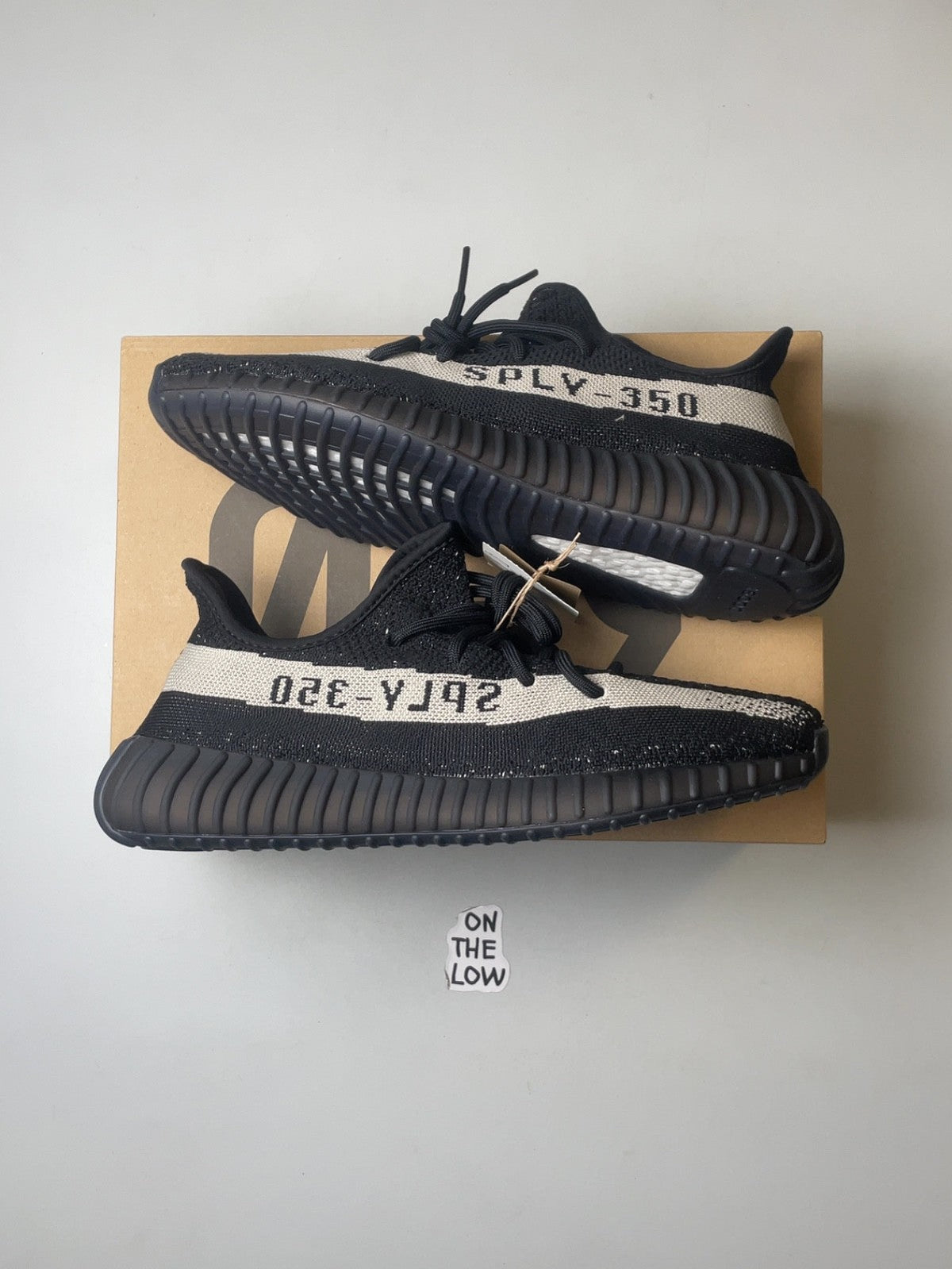 Adidas Yeezy Boost 350 V2 Core Black White