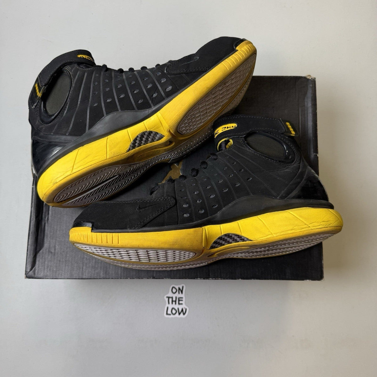 Nike Air Zoom Huarache 2K4 Kobe Black Maize (USED)