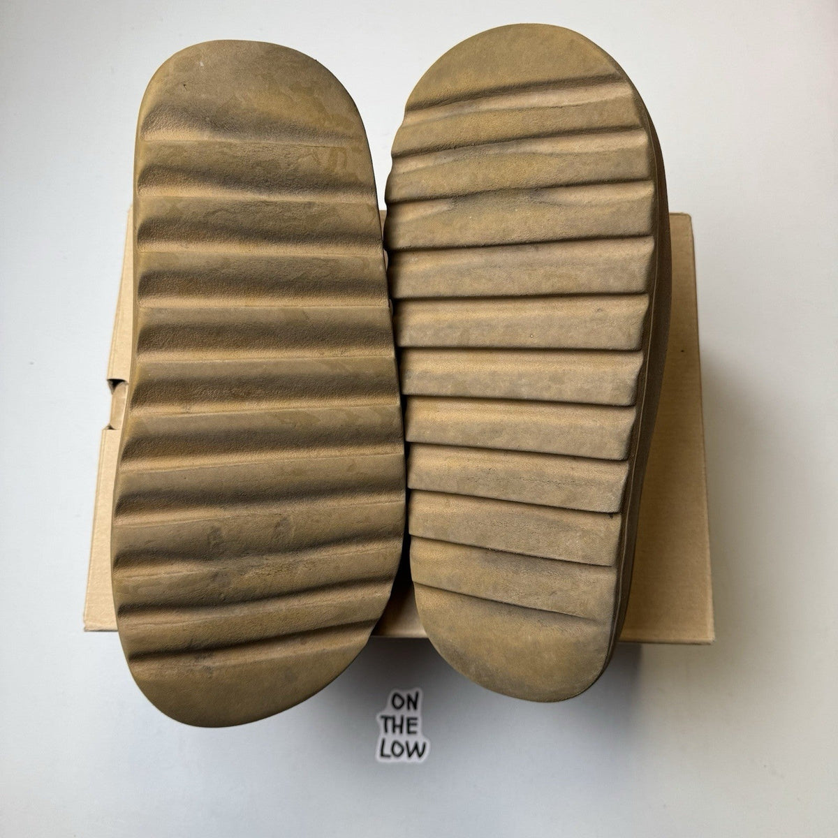 Adidas Yeezy Slide Ochre (USED)