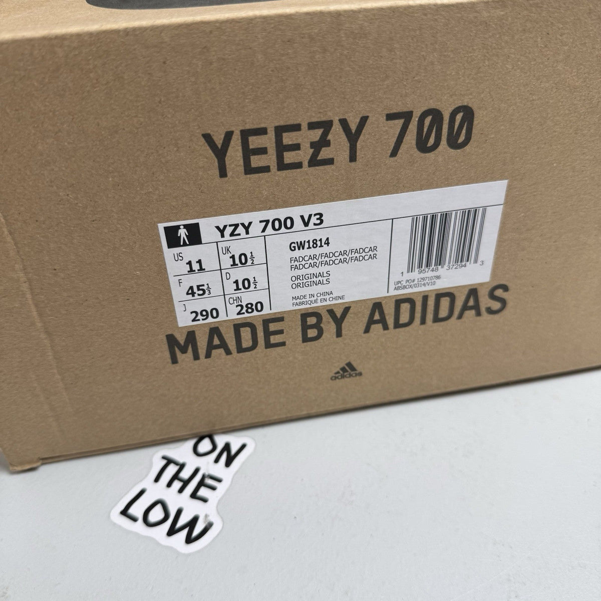 Adidas Yeezy Boost 700 V3  Faded Carbon (USED)