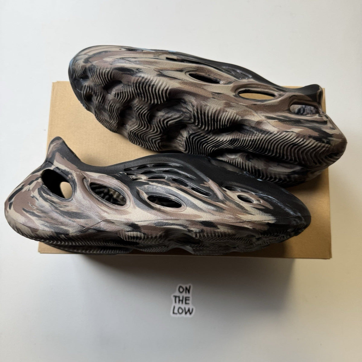 Adidas Yeezy Foam RNR MX Cinder (USED)