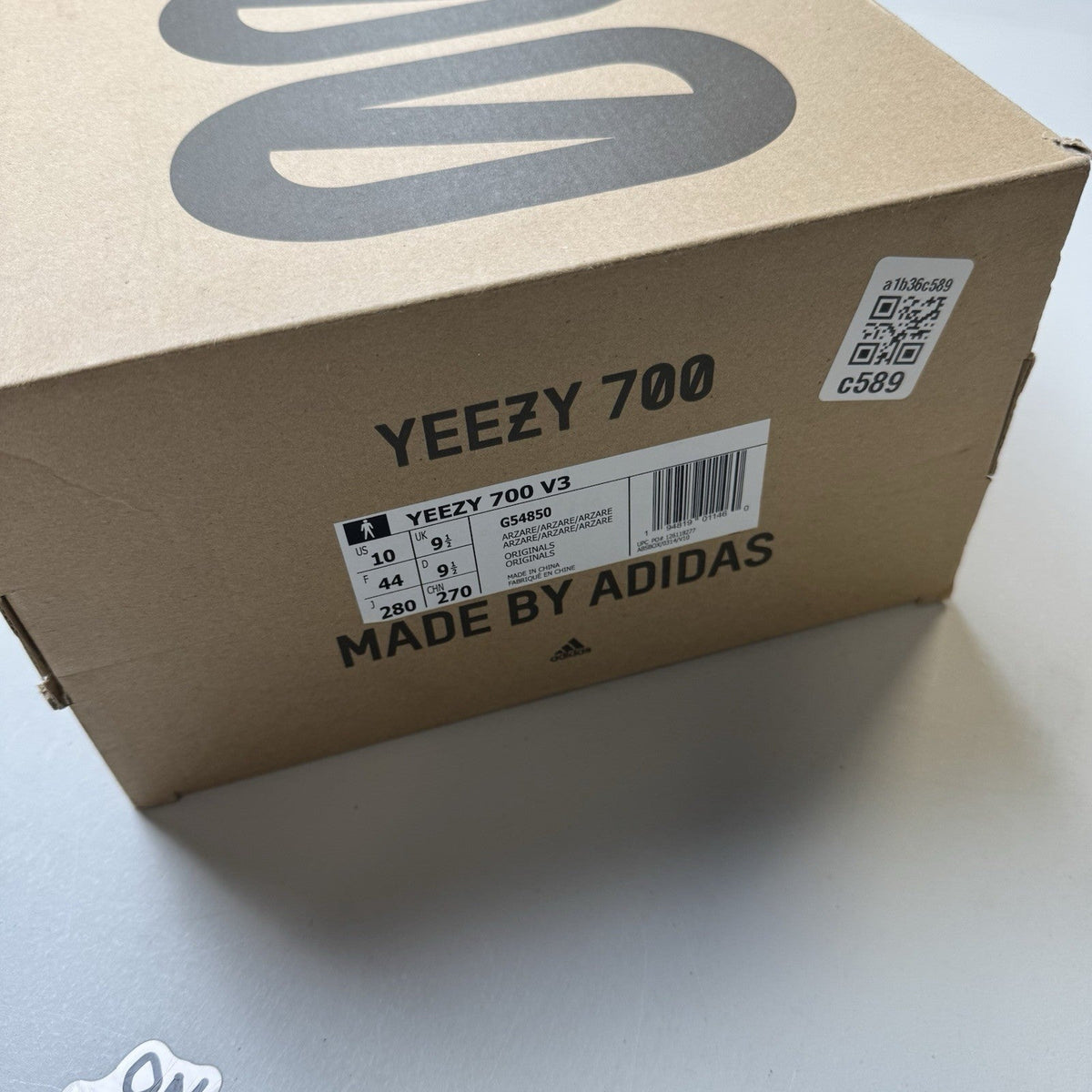 Adidas Yeezy 700 V3 Azareth