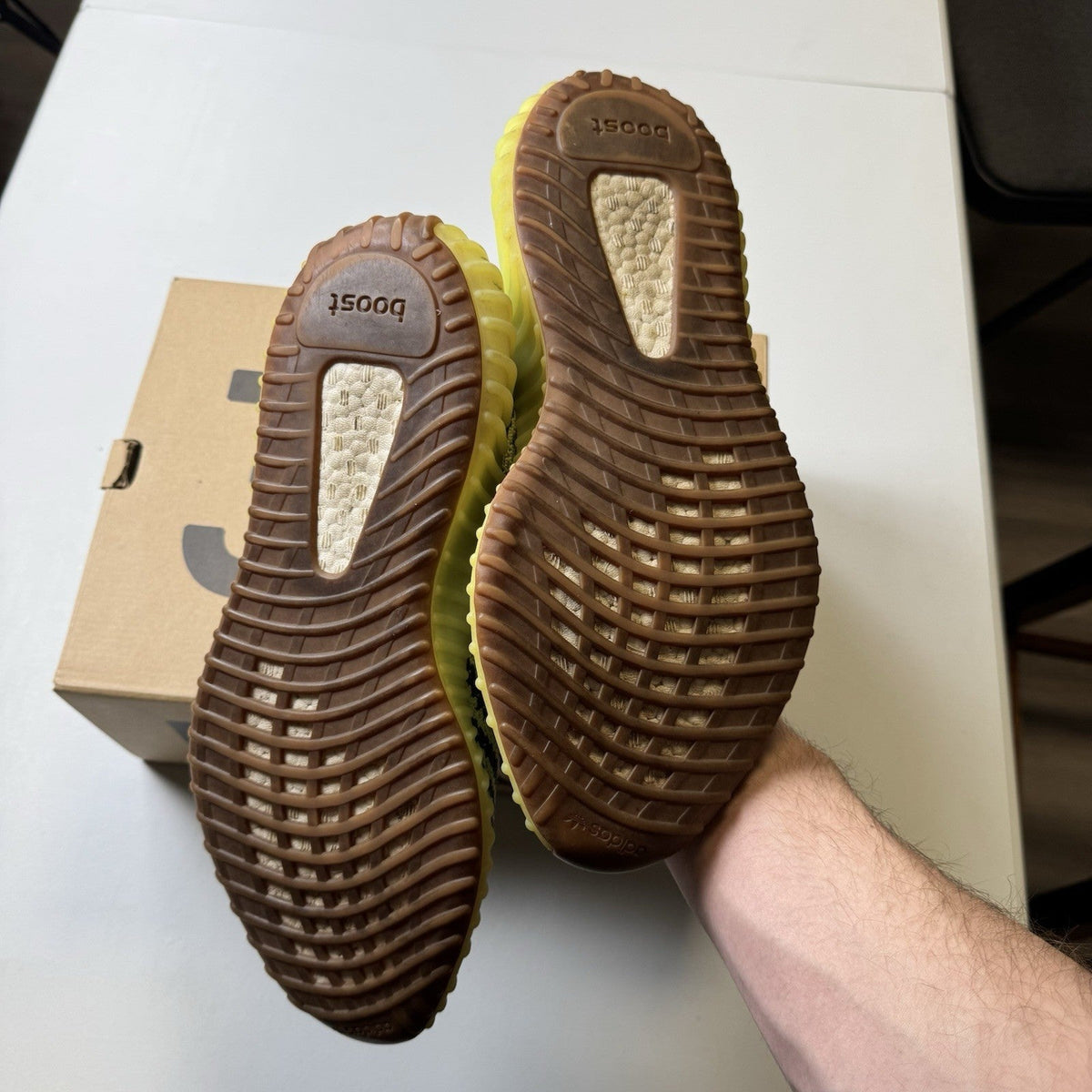 Adidas Yeezy Boost 350 V2 Semi Frozen (USED)
