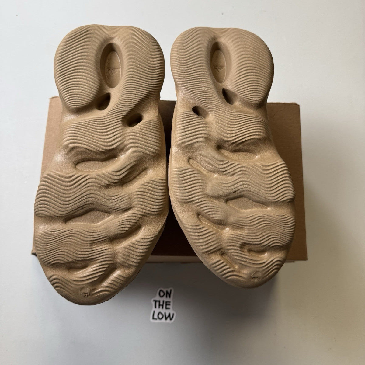 adidas Yeezy Foam RNNR Ochre (USED)