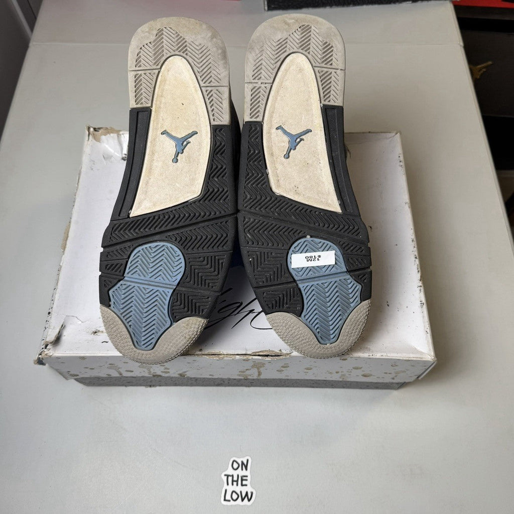 Jordan 4 Retro University Blue (USED)