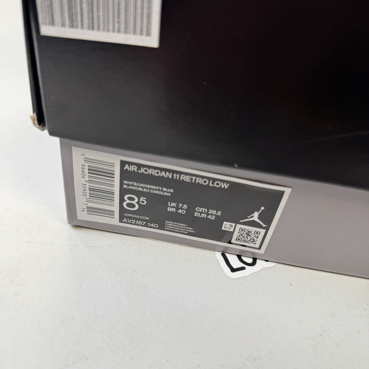 Air Jordan 11 Retro Low Cement Grey (USED)