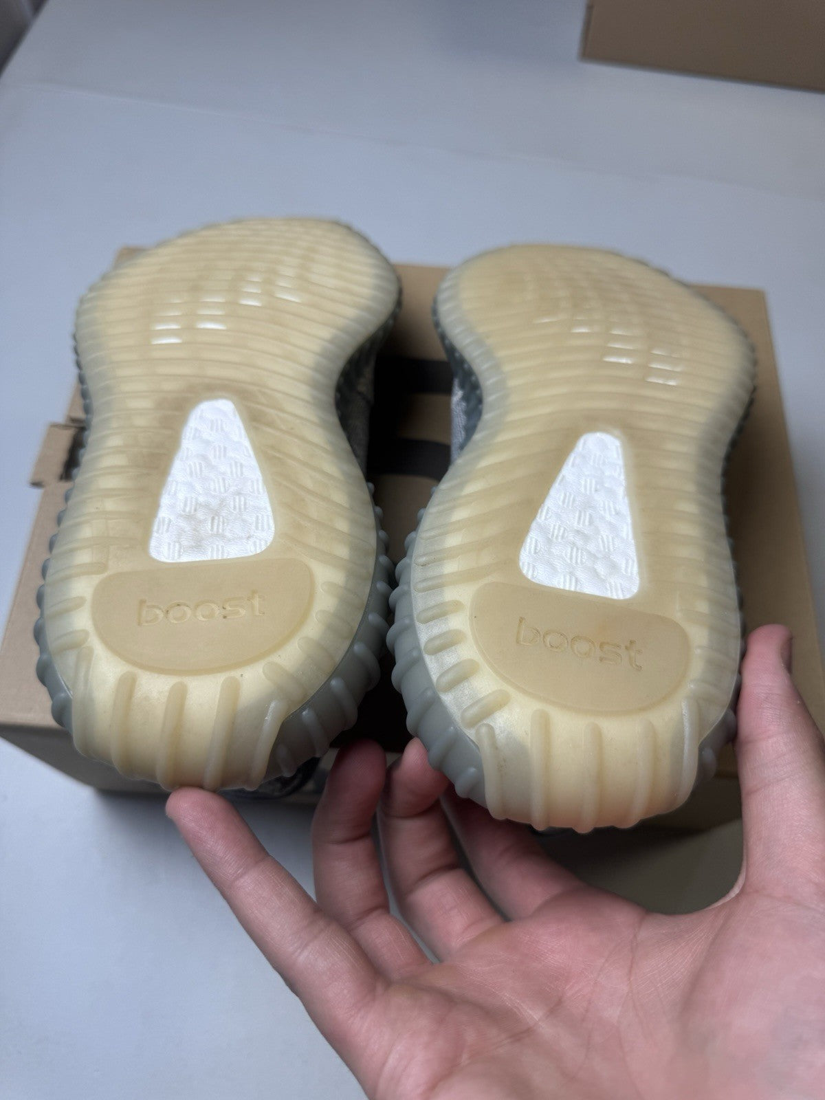Adidas Yeezy Boost 350 V2 Low Israfil (USED)