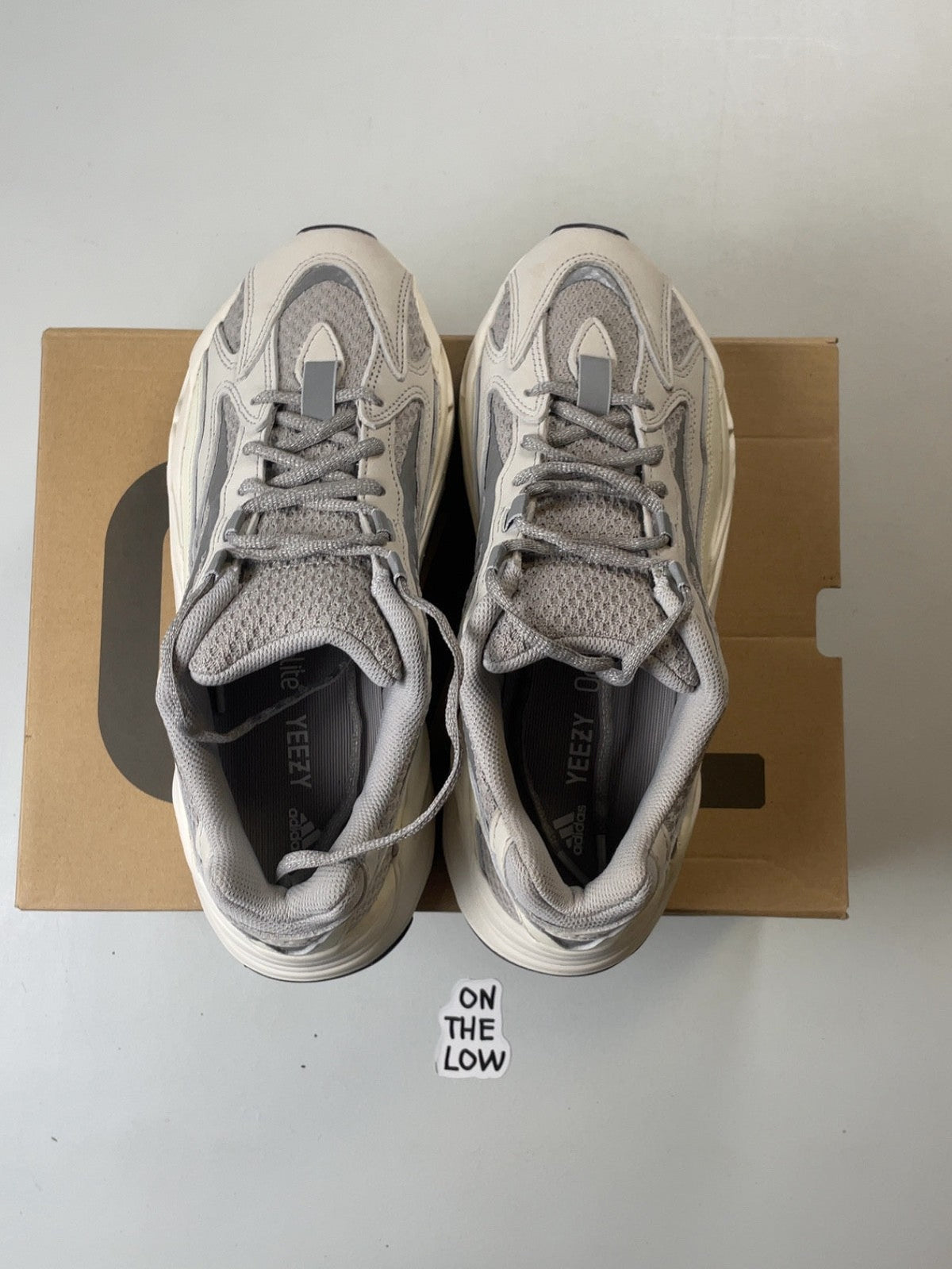 Adidas Yeezy Boost 700 V2 Static (USED)