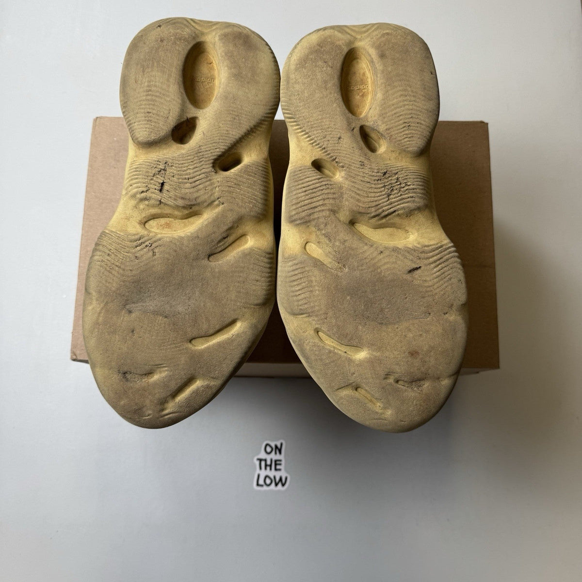 adidas Yeezy Foam Runner Sulfur (USED)