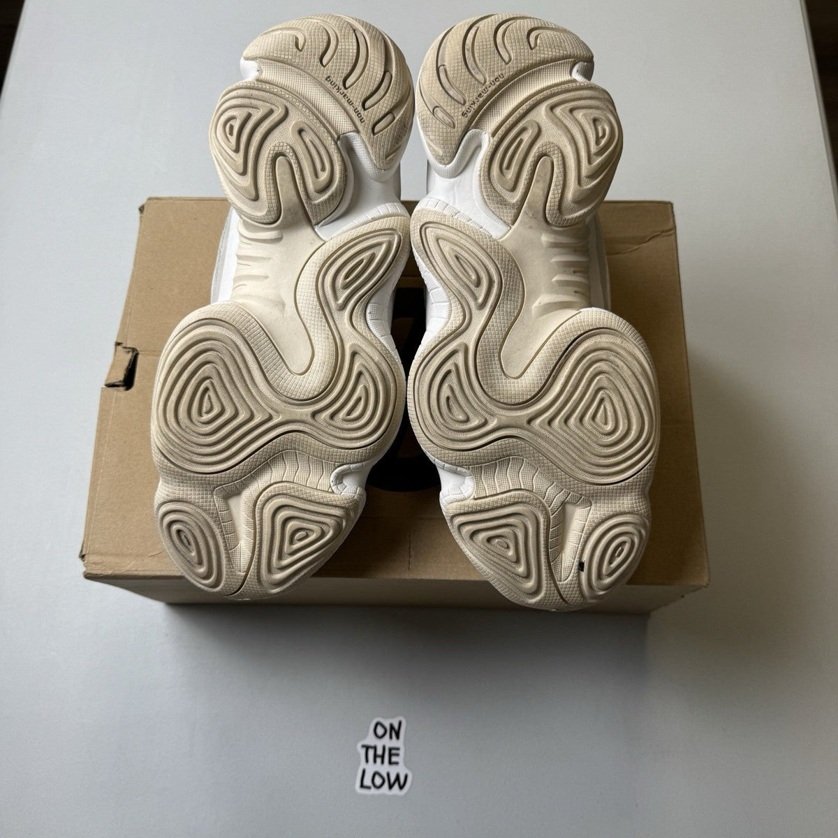 adidas Yeezy 500 Bone White Mens Shoes (USED)