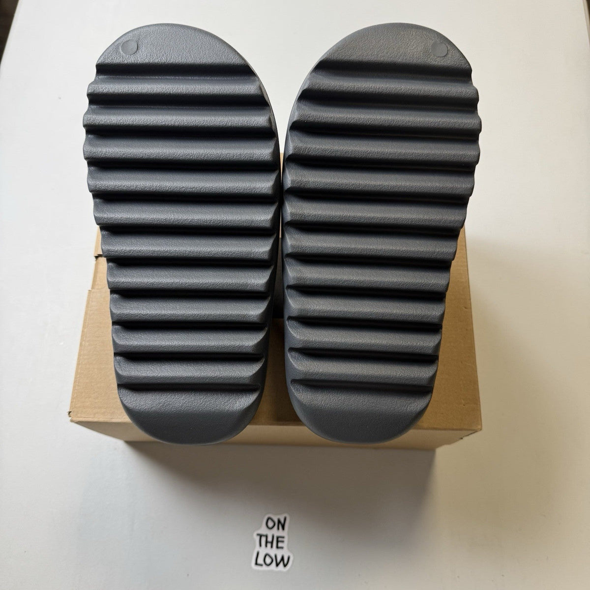 Adidas Yeezy Slide Slate Grey