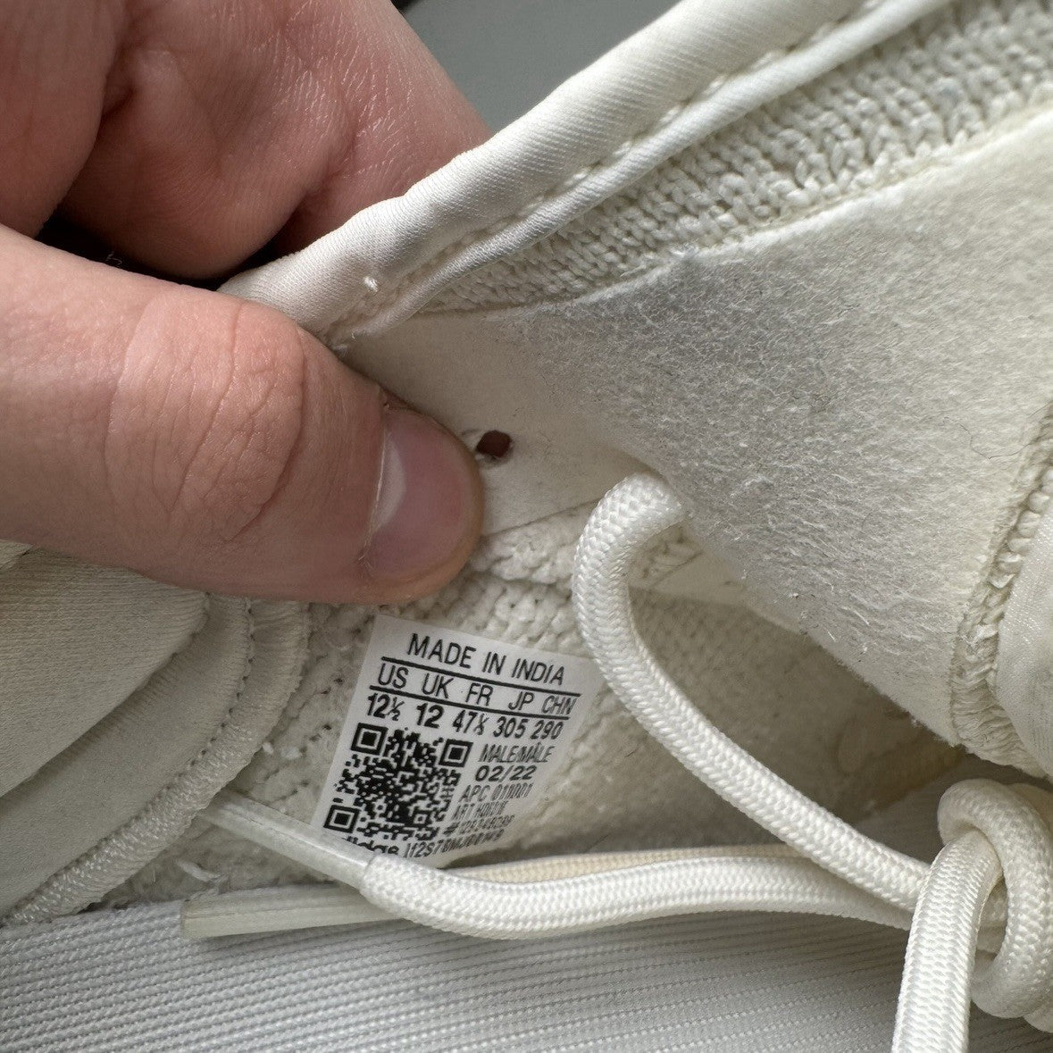 Adidas Yeezy Boost 350 V2 Bone (USED)