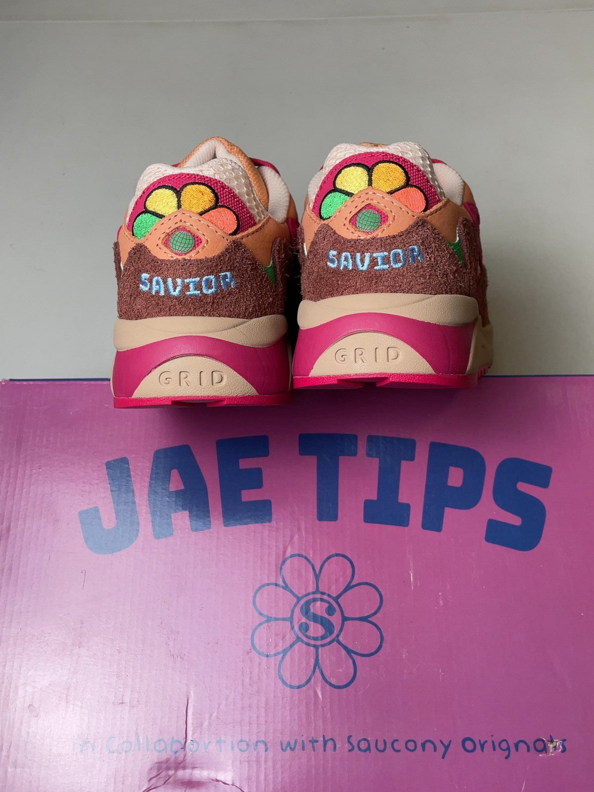 Saucony Grid Shadow 2 Jae Tips What's the Occasion? Wear To The Party