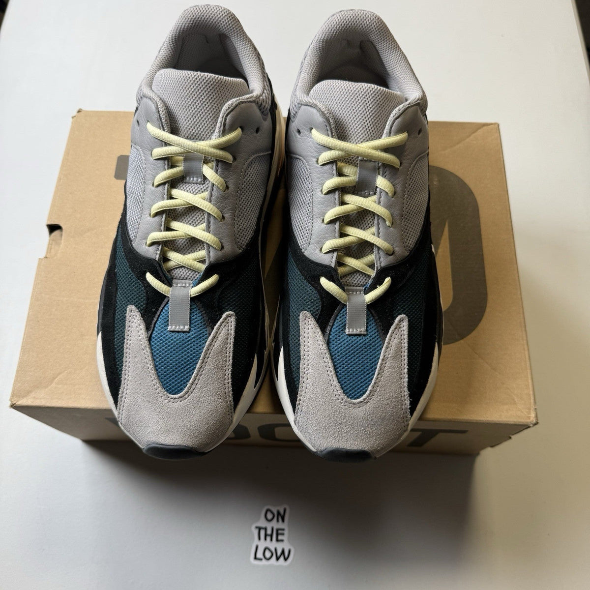 Adidas Yeezy Boost 700 Wave Runner (USED)