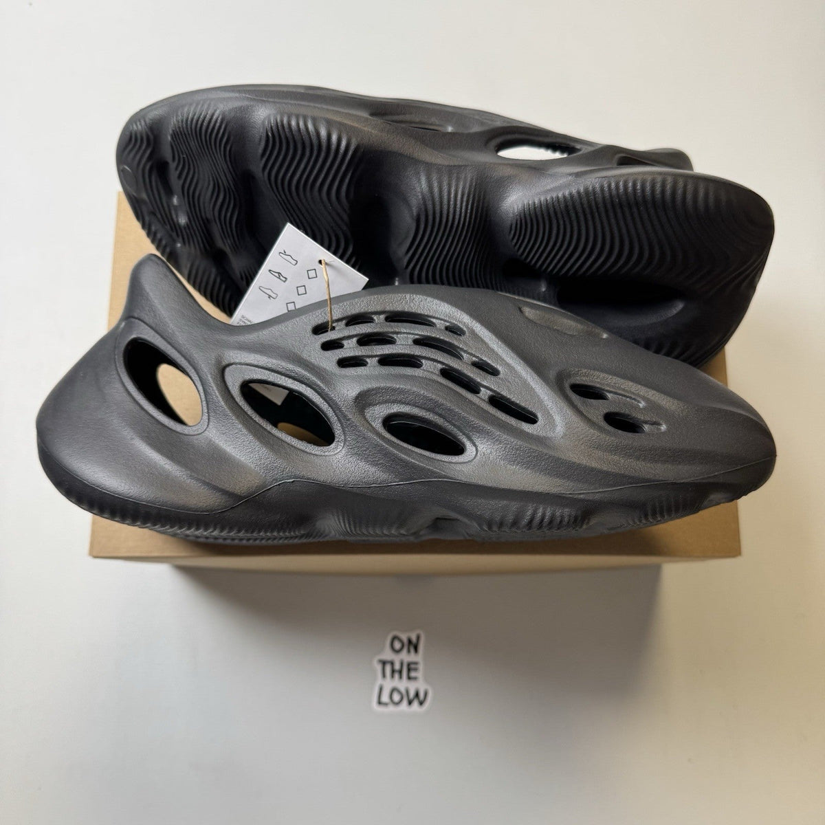 Adidas Yeezy Foam RNR Onyx