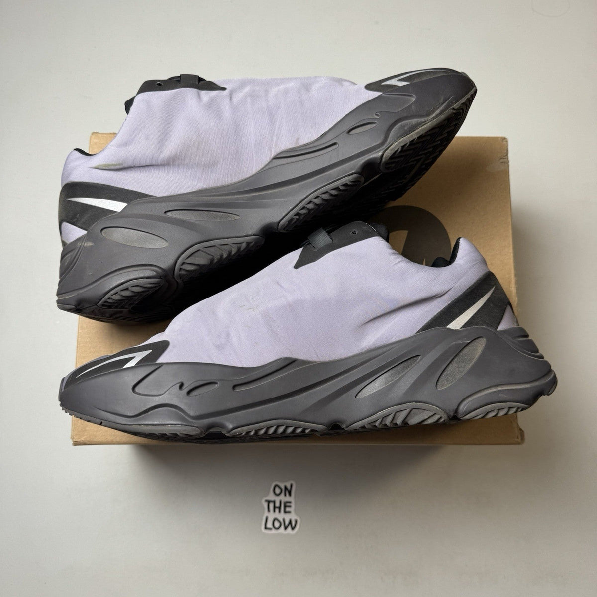 Adidas Yeezy Boost 700 MNVN Geode (USED)