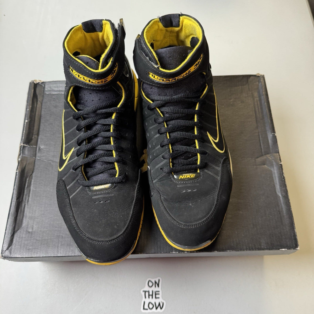 Nike Air Zoom Huarache 2K4 Kobe Black Maize (USED)