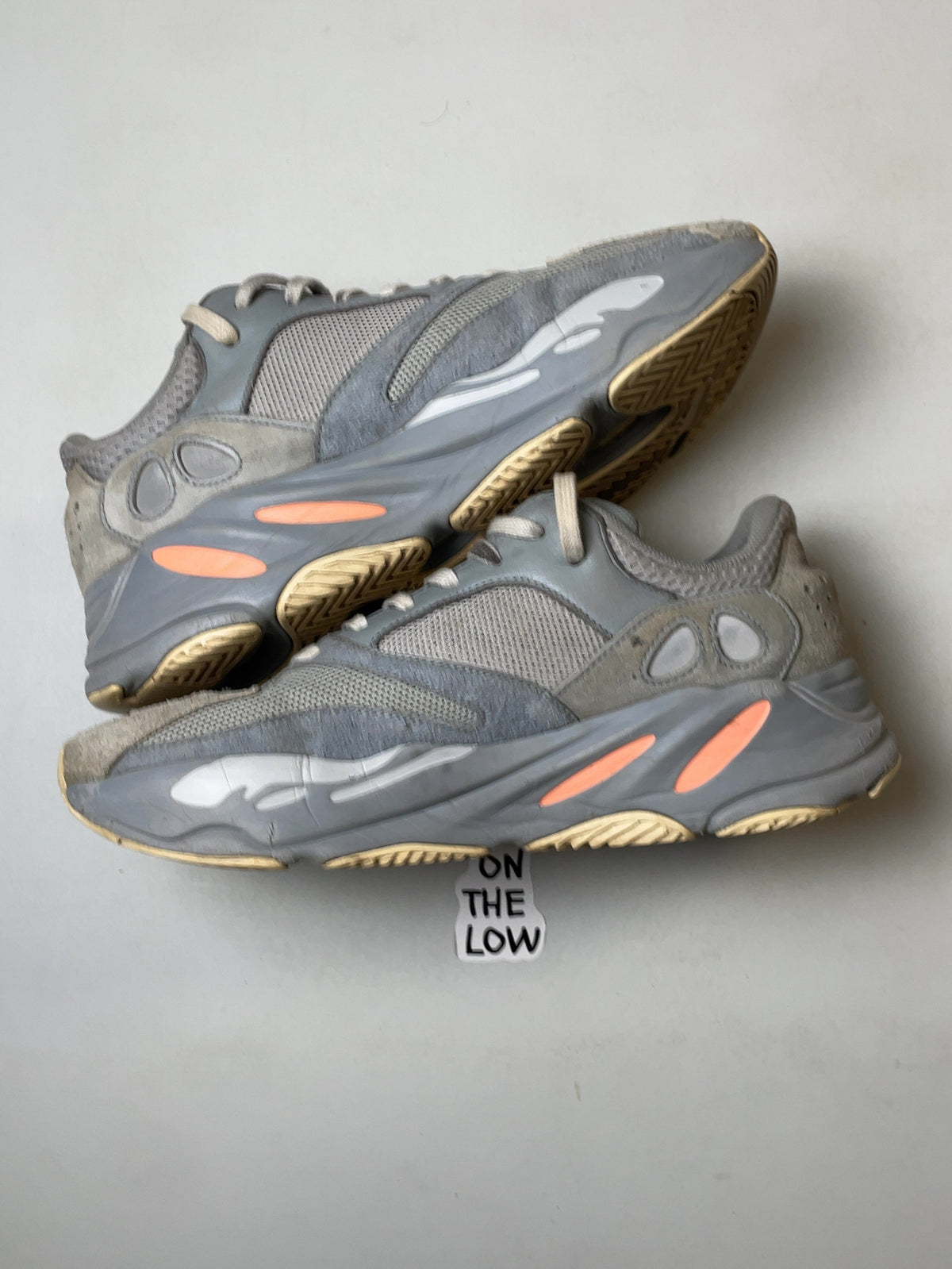adidas Yeezy Boost 700 Inertia (USED)