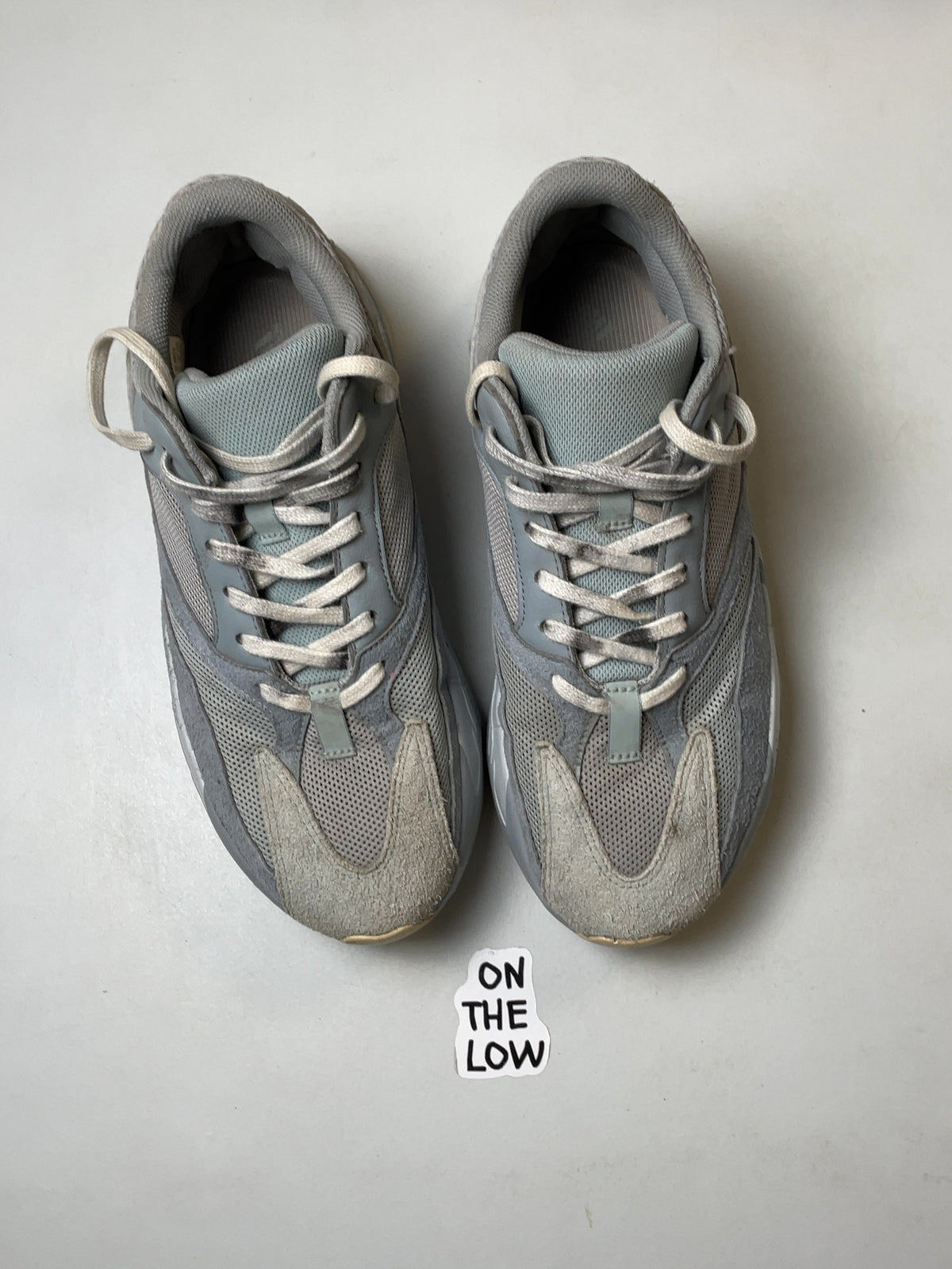 adidas Yeezy Boost 700 Inertia (USED)