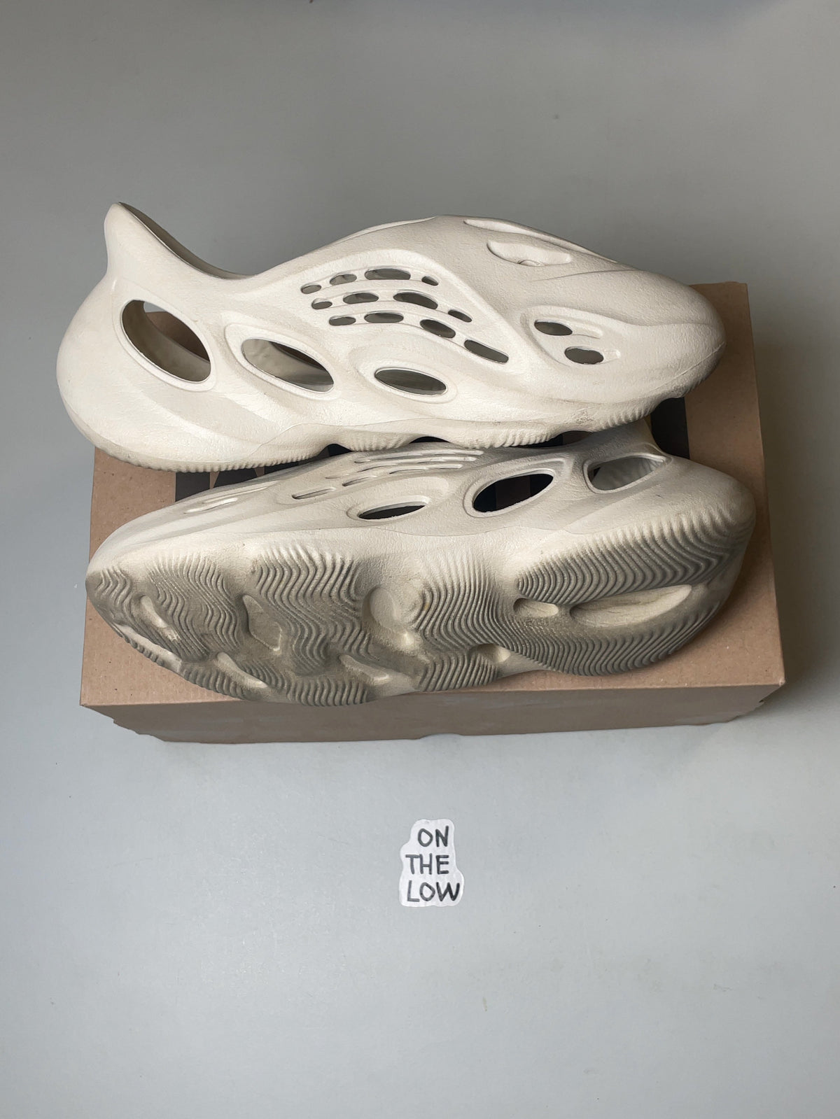 adidas Yeezy Foam RNNR Sand (USED)