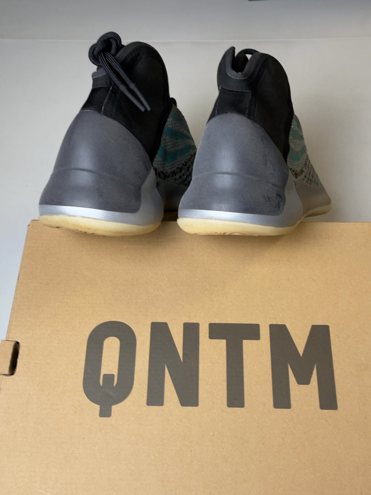 adidas Yeezy QNTM Teal Blue (USED)