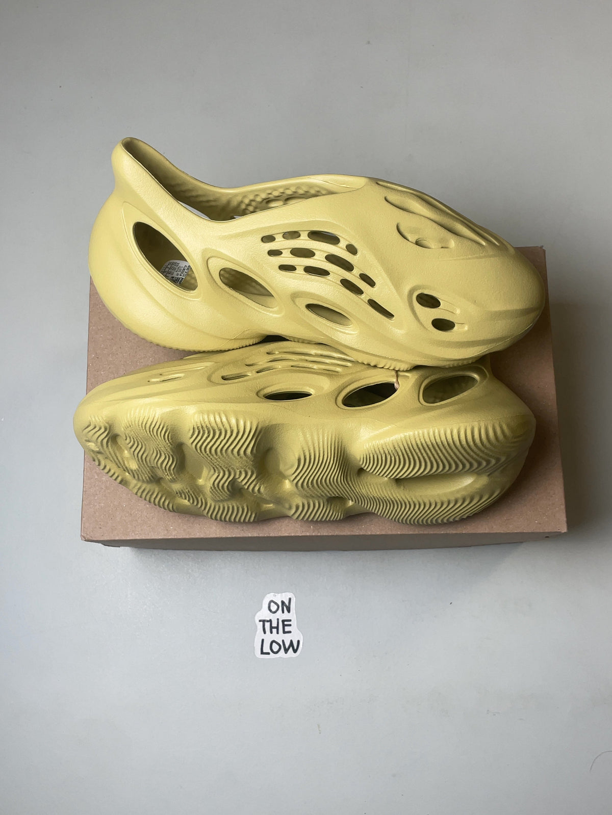 adidas Yeezy Foam RNNR Sulfur