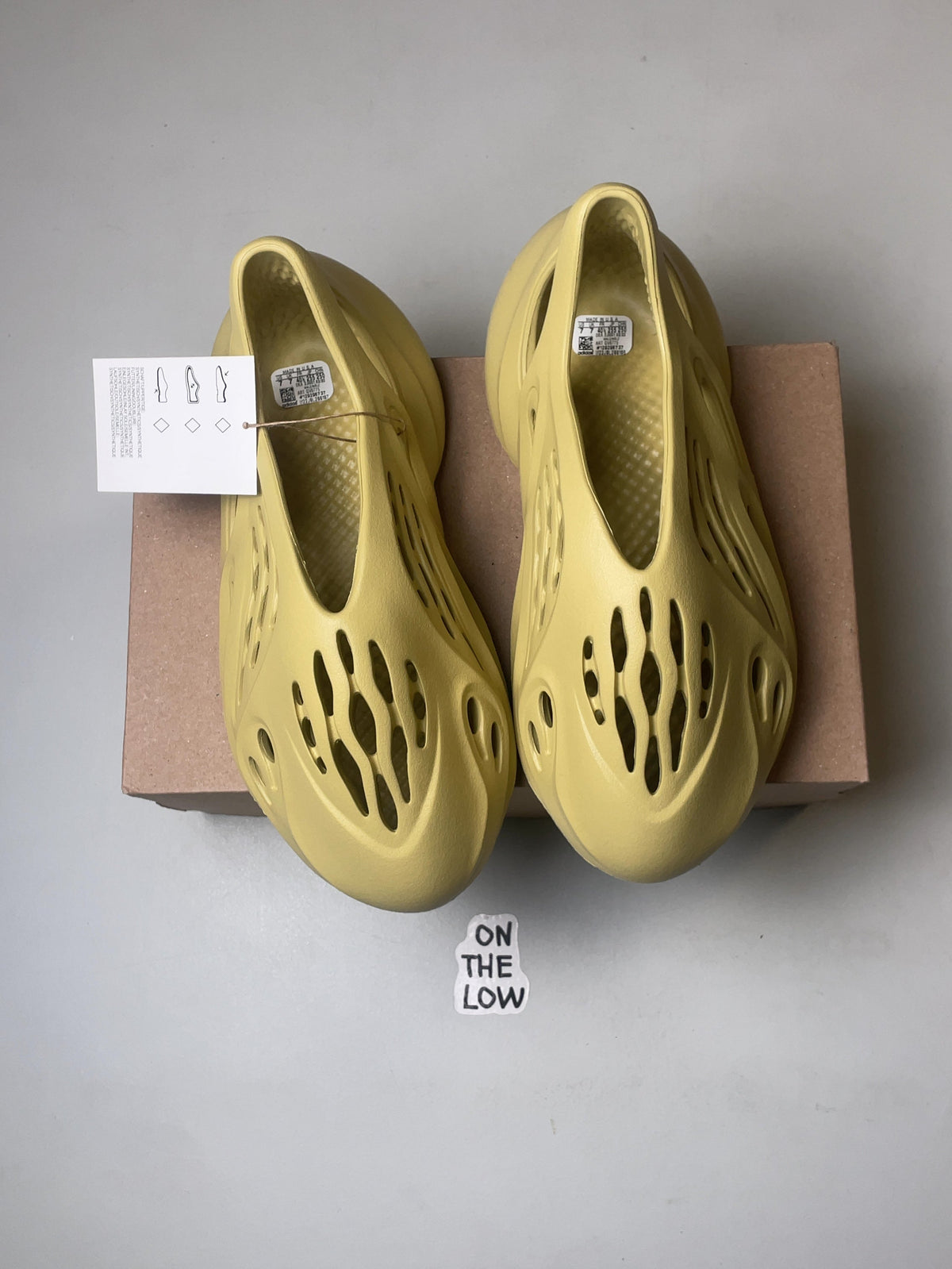 adidas Yeezy Foam RNNR Sulfur