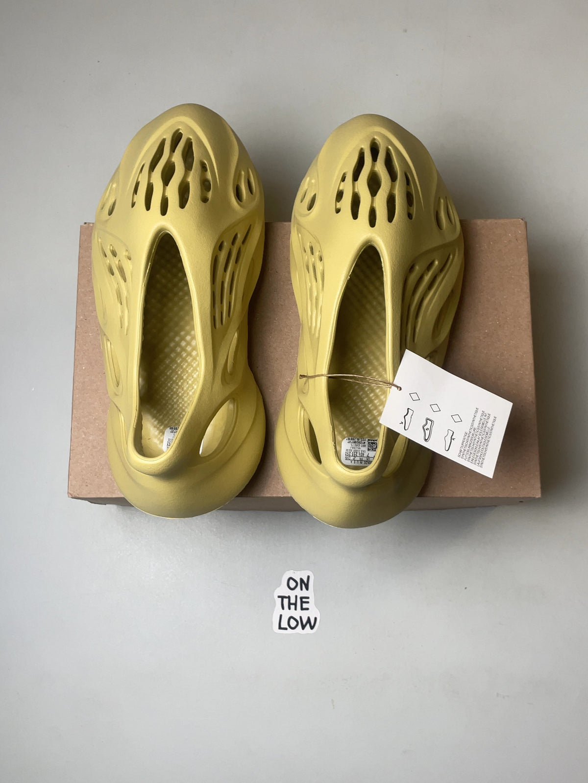 adidas Yeezy Foam RNNR Sulfur