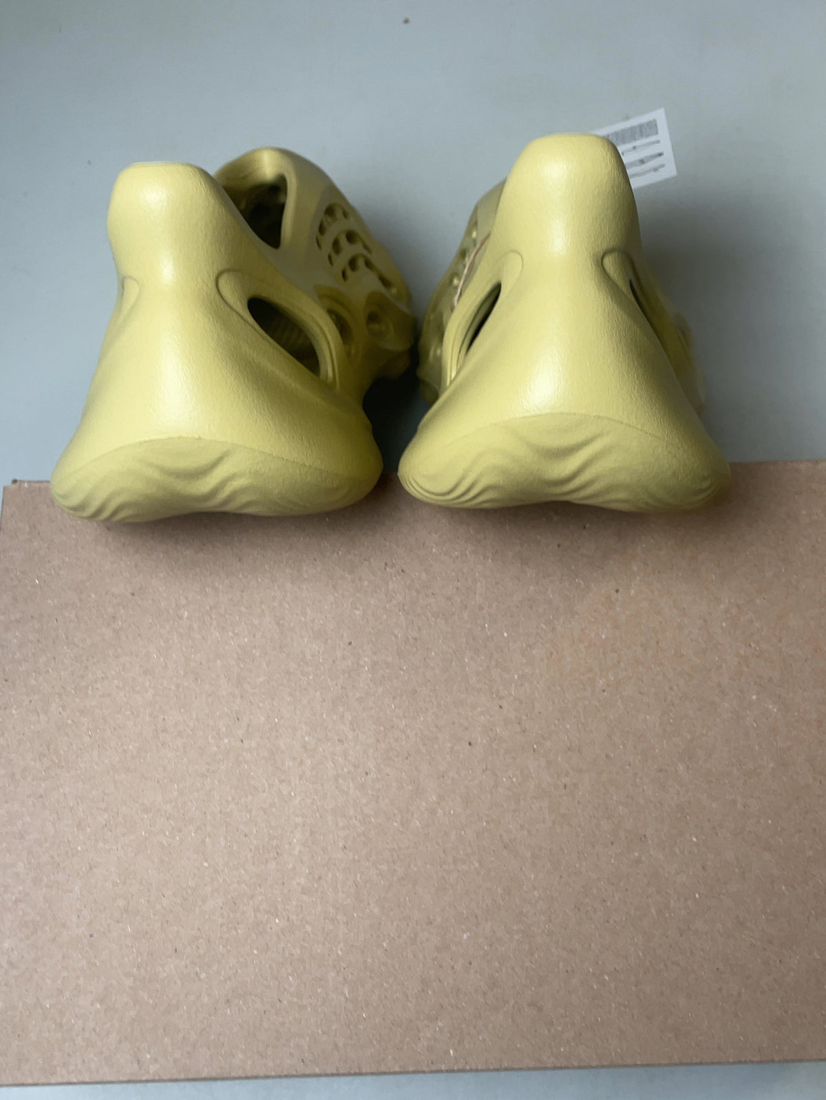 adidas Yeezy Foam RNNR Sulfur