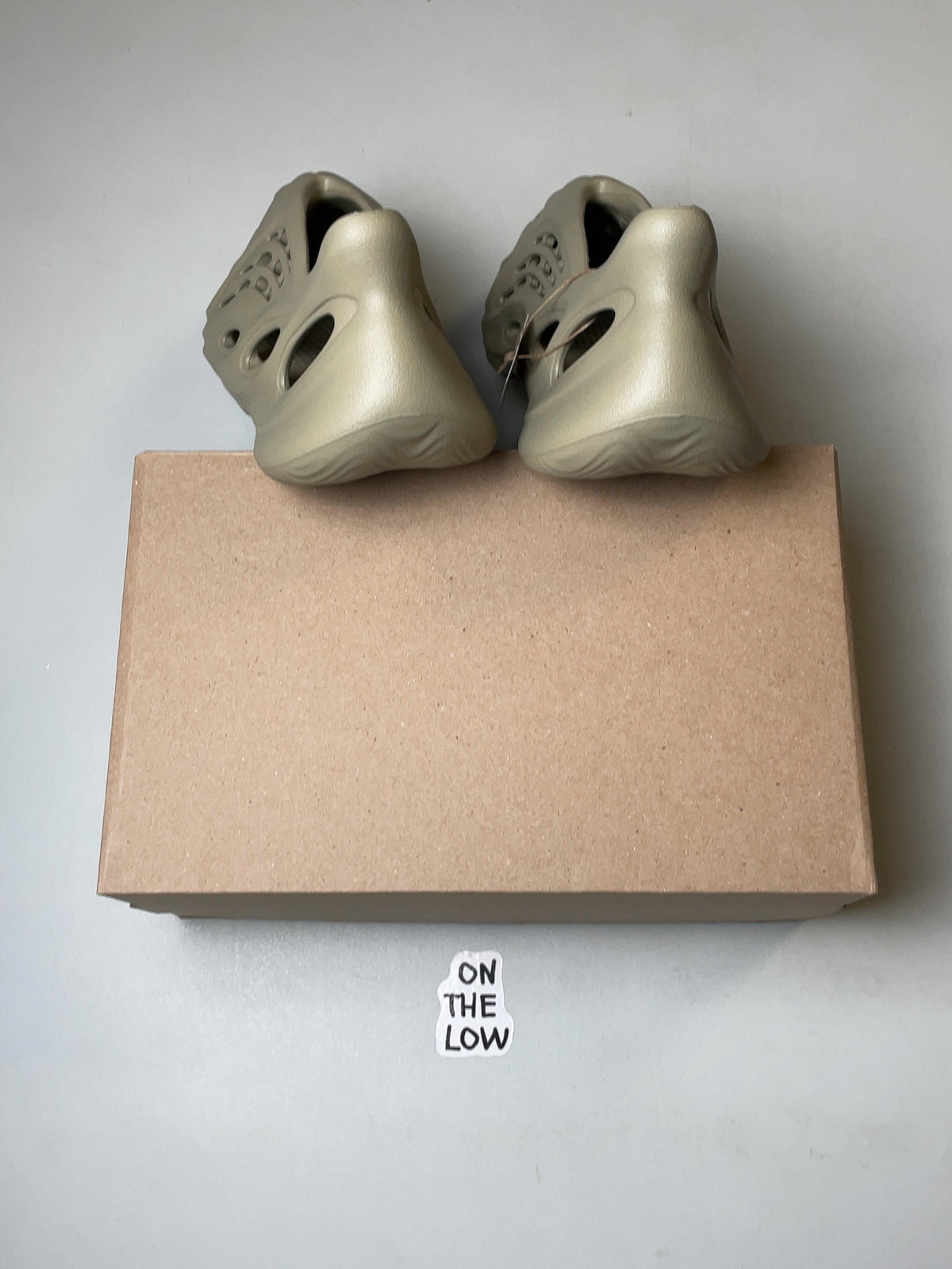 adidas Yeezy Foam RNR Stone Salt