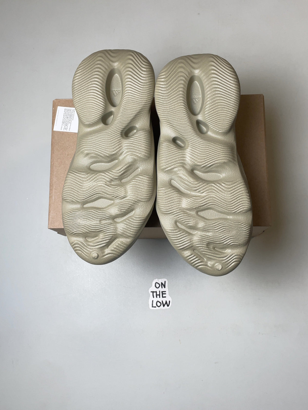 adidas Yeezy Foam RNR Stone Salt