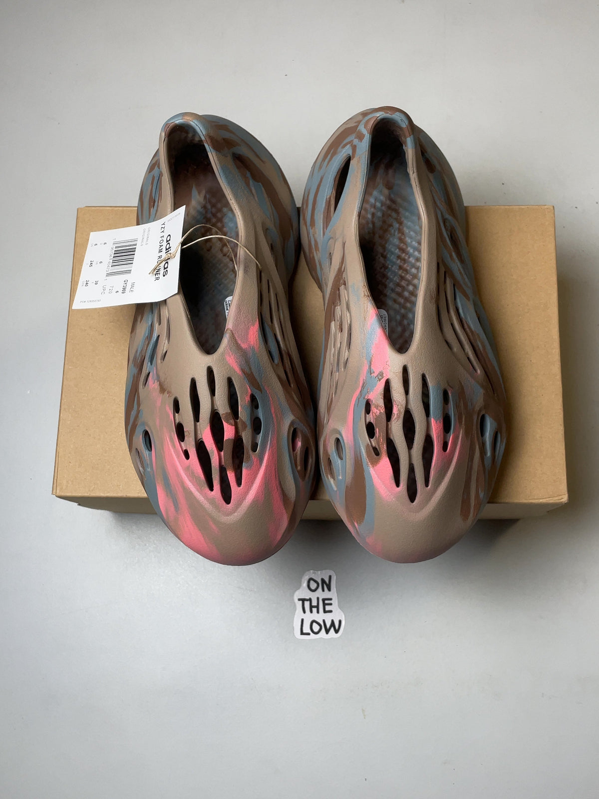 adidas Yeezy Foam RNNR MX Sand Grey